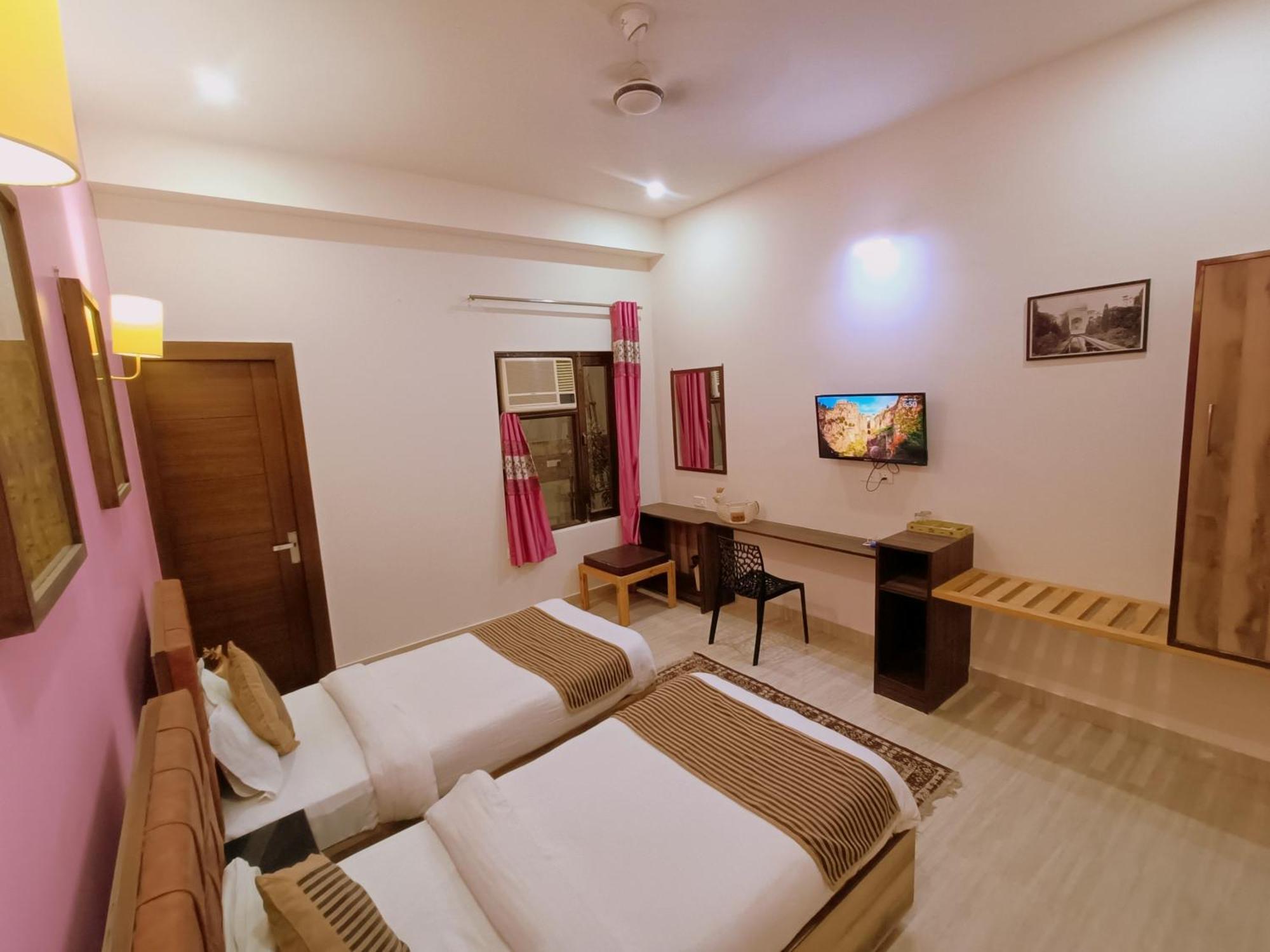 The Hideout Agra Homestay Near Taj Eksteriør bilde